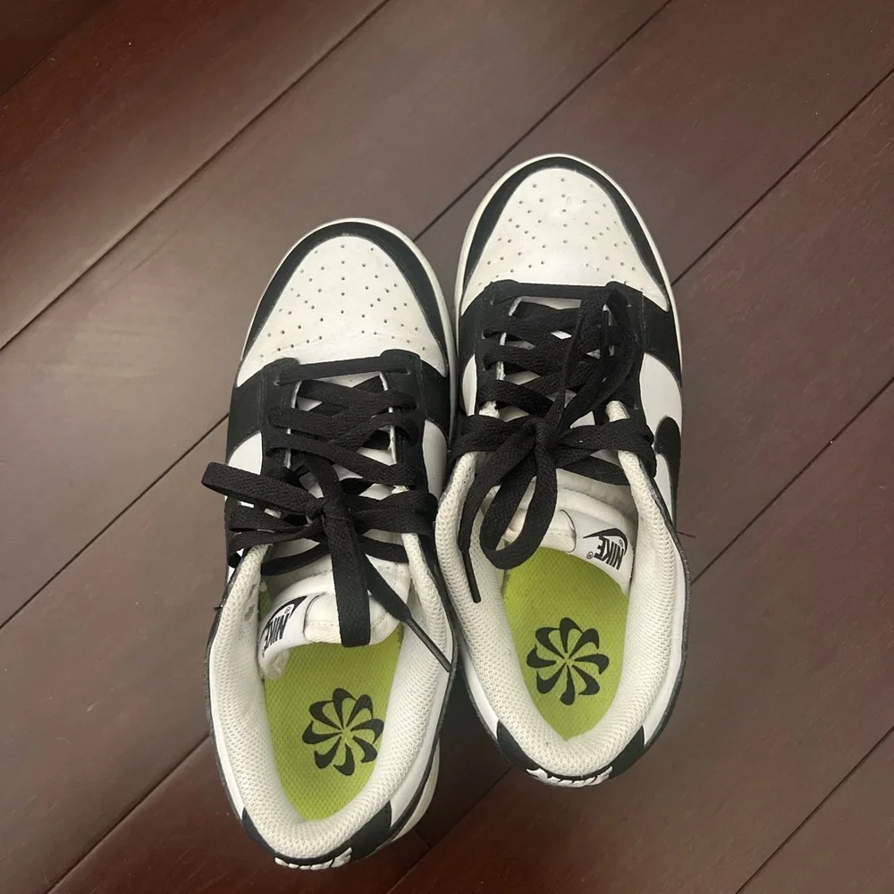Nike dunks - Picture 3 of 4